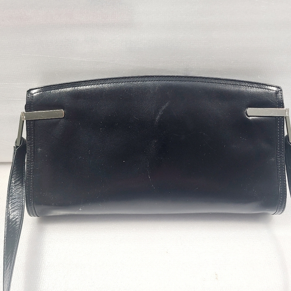 Ven Vent Leather Bag